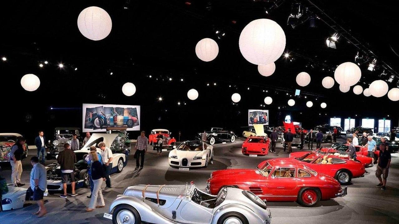 Уникальную коллекцию ретро авто представят на аукционе Classic Car Auctions