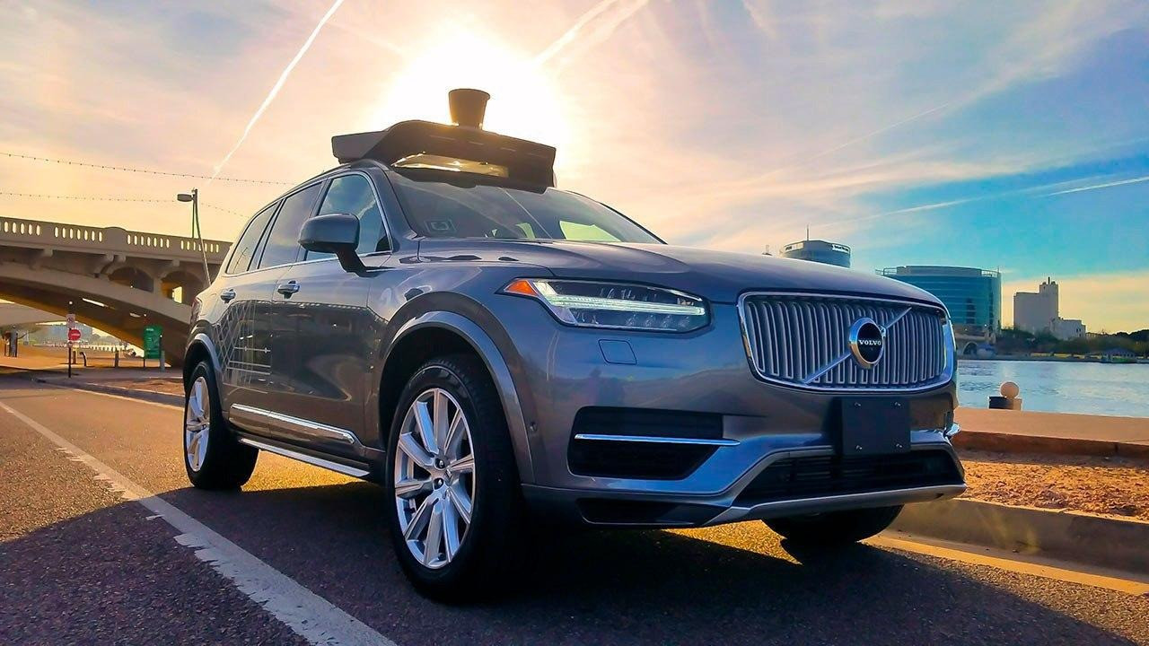 В США, женщину, которая управляла беспилотным авто признали виновной в смерти пешехода