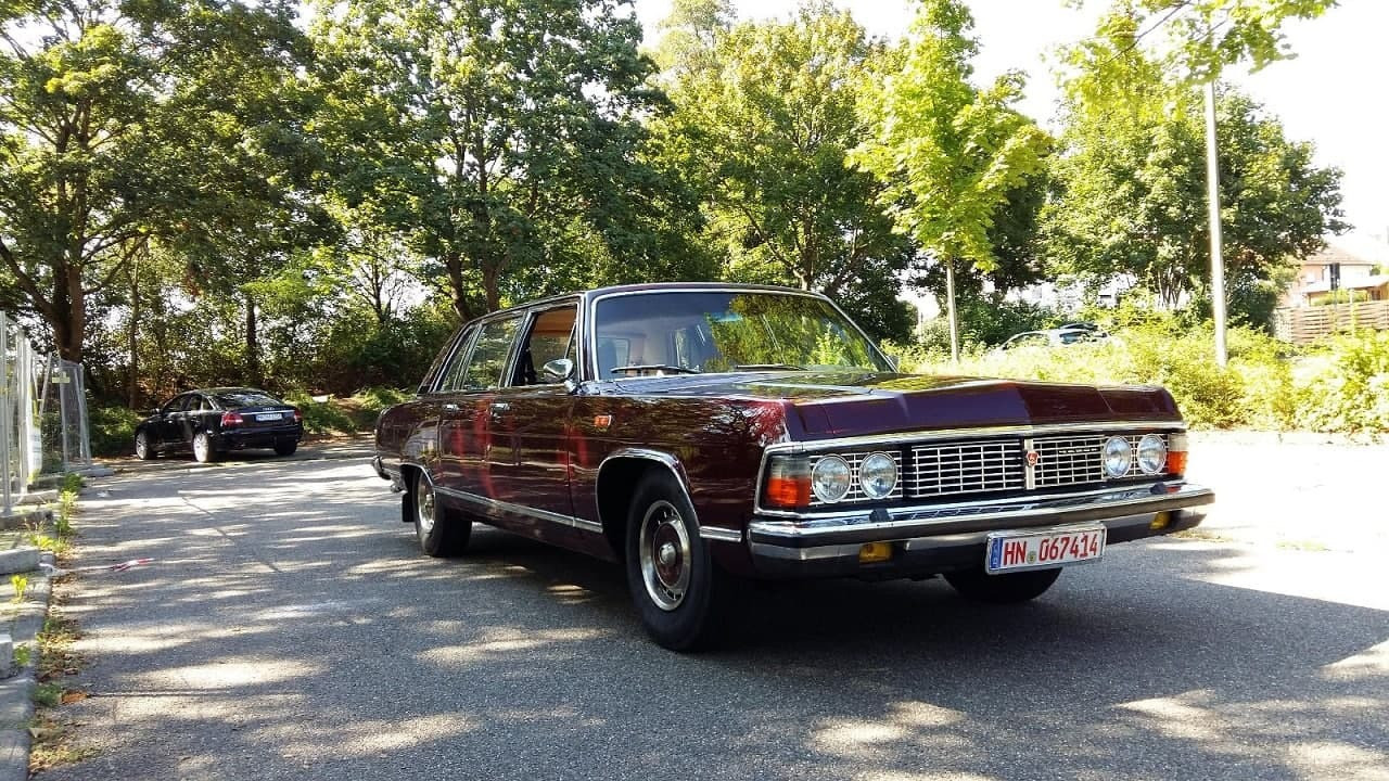 Государственный ретро автомобиль выставили на продажу в Германии